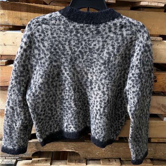 Stockholm Atelier & Other Stories crop sweater leopard prinT - Picture 1 of 9